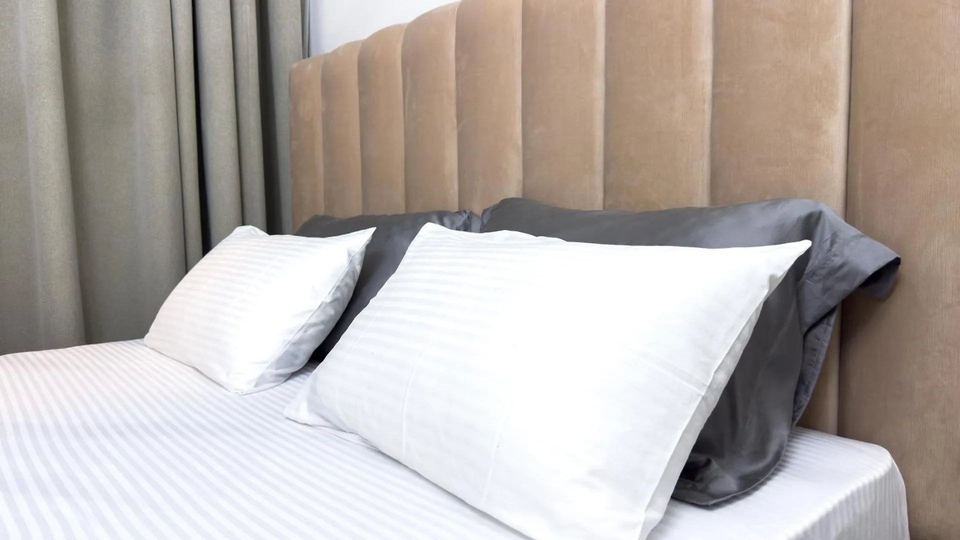 Studio In Azizi Riviera Dubai Apartment